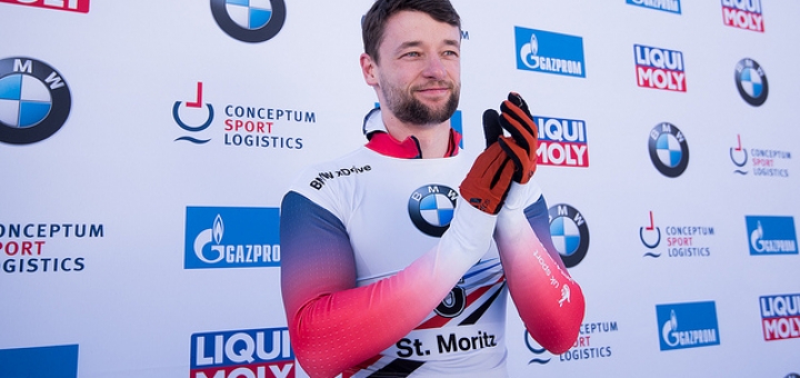Trio win skeleton awards