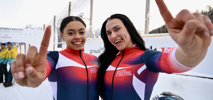 Nicoll & Placide win first EC gold since 2017